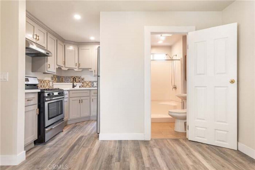 View of Kitchen and Bathroom - 1005 1/2 Calzona St