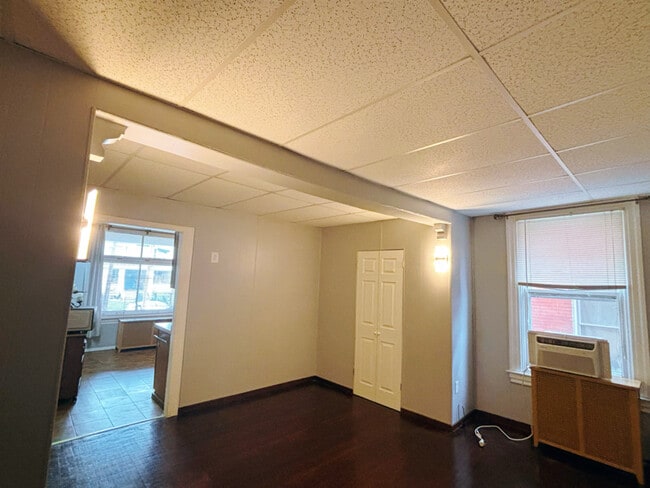 Building Photo - 5432 Baywood St