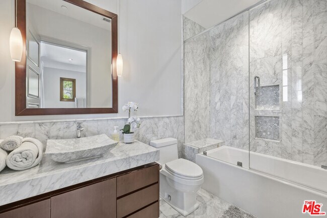 Building Photo - 29450 Malibu View Ct