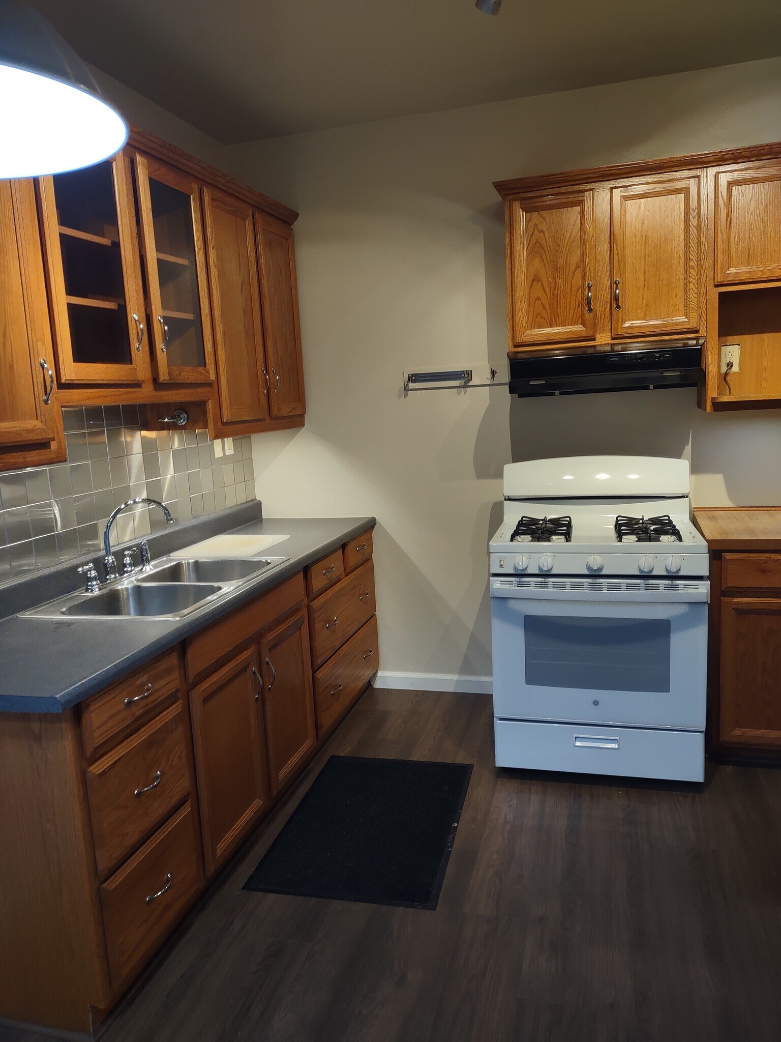 Building Photo - 16 Frances St