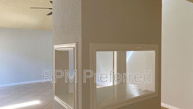 Building Photo - 11231 Glenforest Dr