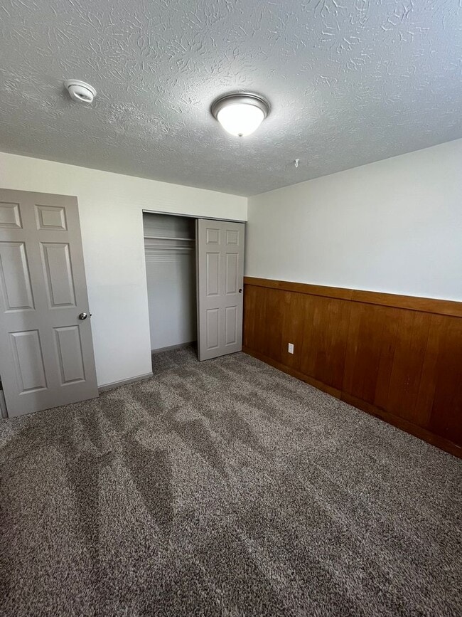 Building Photo - Renovated 5 Bedroom Home-Rare Find