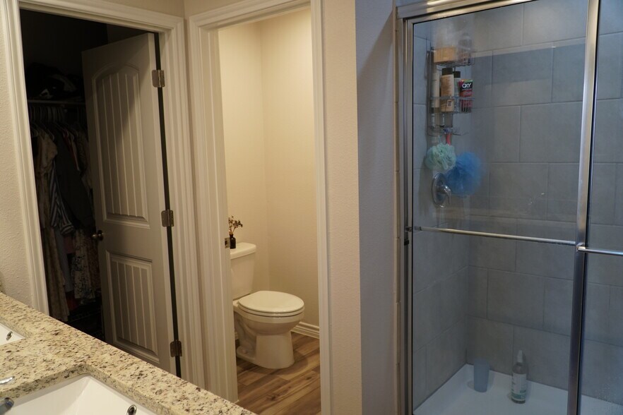 Building Photo - 7626 Rustler Ln