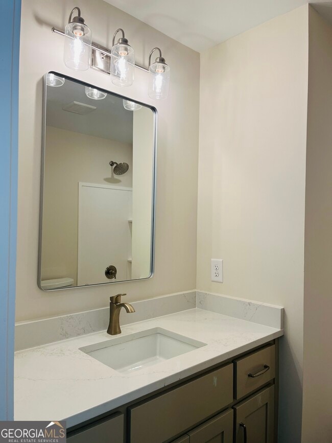 Building Photo - 103 Gardenia Ln