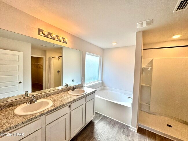 Building Photo - 4016 Pioneer Ln.