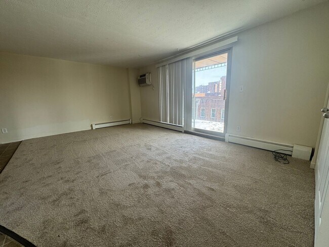 Building Photo - 12050 Lake Ave