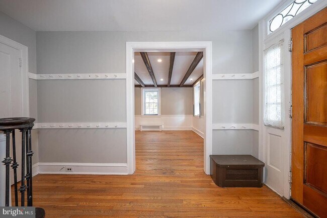 Building Photo - 625 Chelten Hills Dr