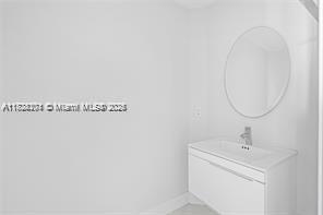 Building Photo - 17111 Biscayne Blvd