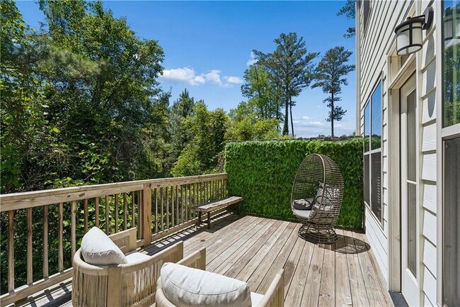 Building Photo - 2424 Misty Hollow Pl