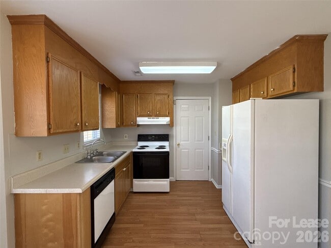 Building Photo - 4608 Falcon Chase Dr SW