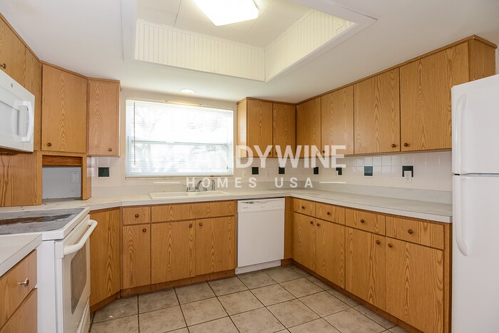 Building Photo - 9923 Woodridge Ct