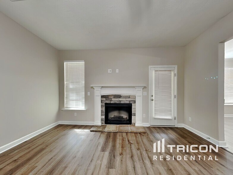 Building Photo - 729 Goodale Dr