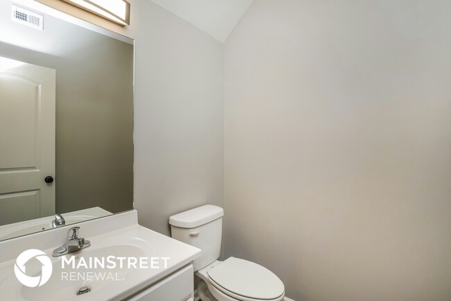 Building Photo - 2083 Paddle Wheel Dr