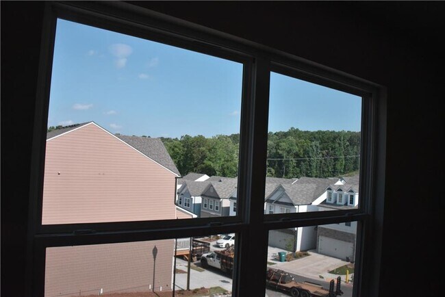 Building Photo - 549 Ruths Dr