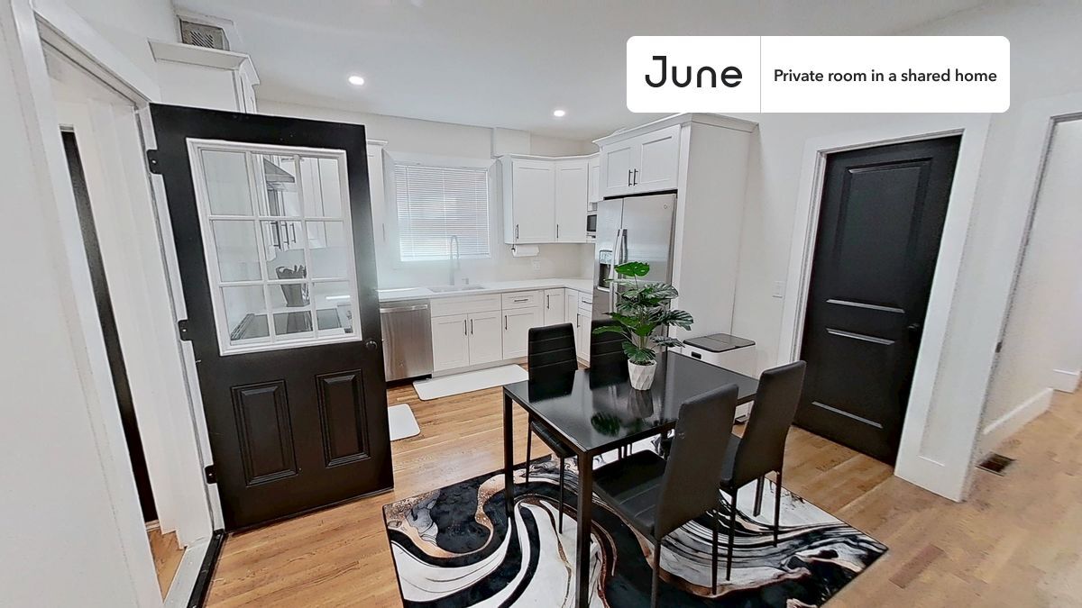 Building Photo - Room in Shared 5 bed/2 bath home