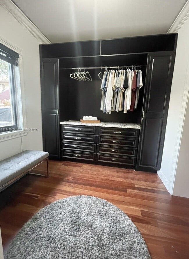 Building Photo - 3069 SW 21st St