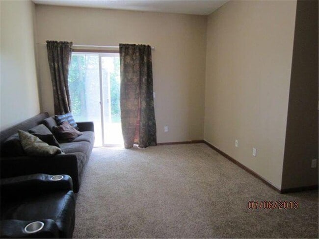 Building Photo - 5073 Dunkirk Pl N