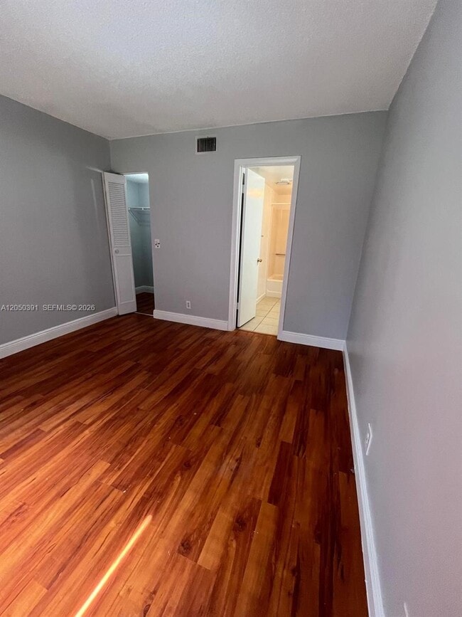 Building Photo - 21906 Lake Forest Cir