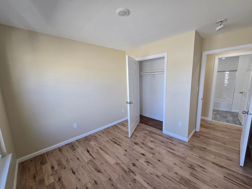 Building Photo - 53 Philip Pl