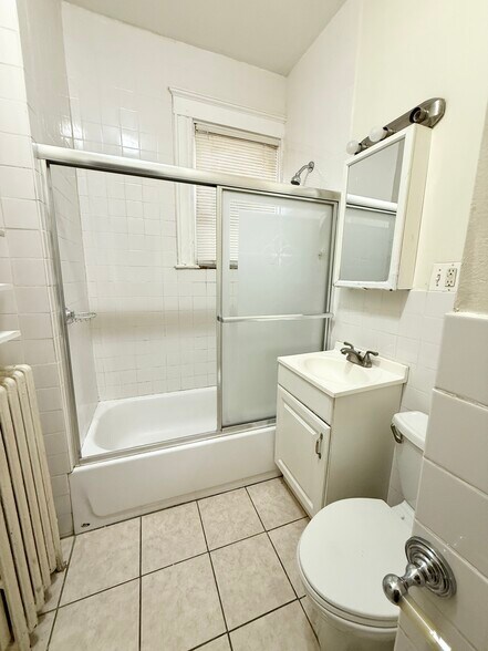 Building Photo - 6 Aspen St