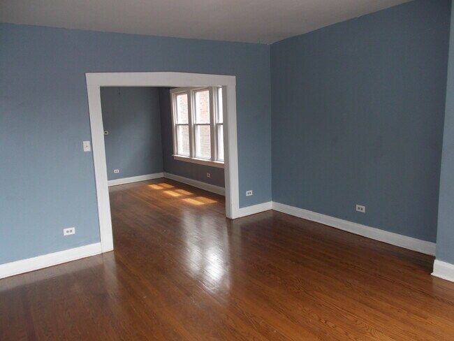 Building Photo - 5931 S Campbell Ave