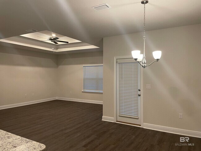 Building Photo - 30837 Semper Dr