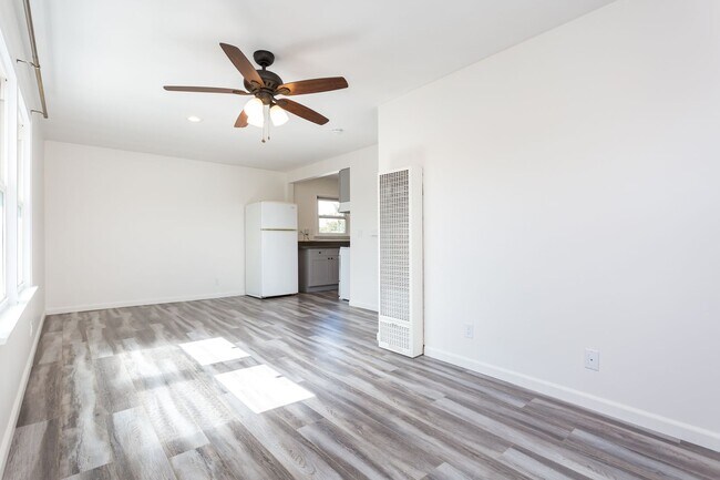 Building Photo - 4520 Marlborough Dr