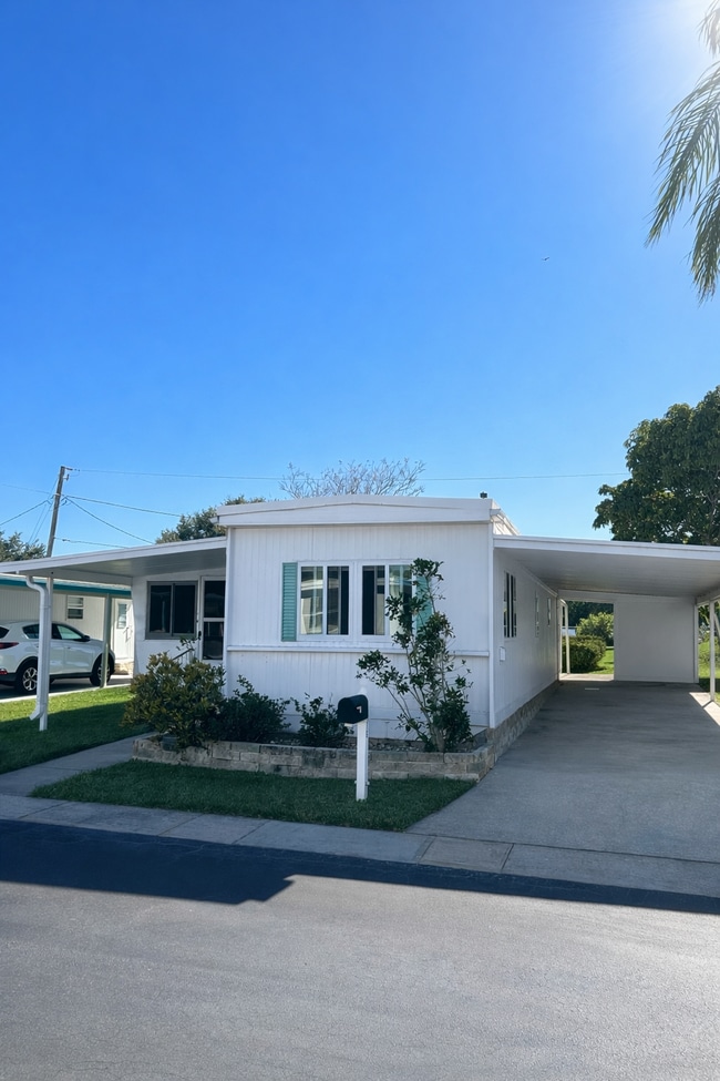 Building Photo - 130 Patricia Ave