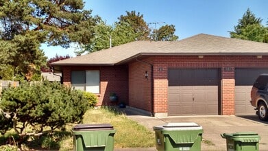 Building Photo - HOP904