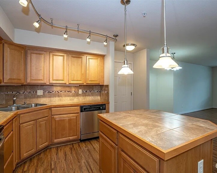 Building Photo - 13405 97th Ave E