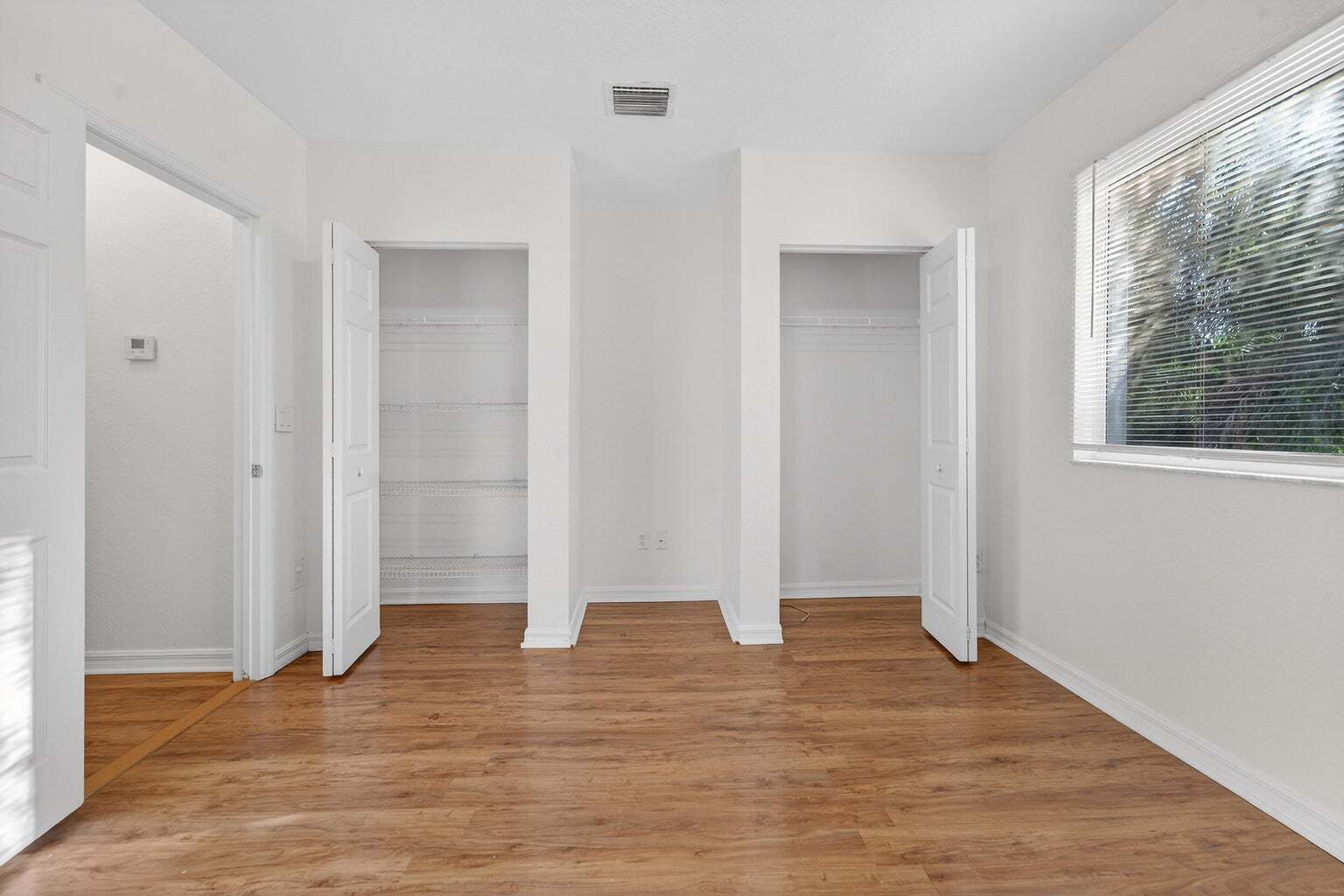 Building Photo - 3635 Sonoma Dr