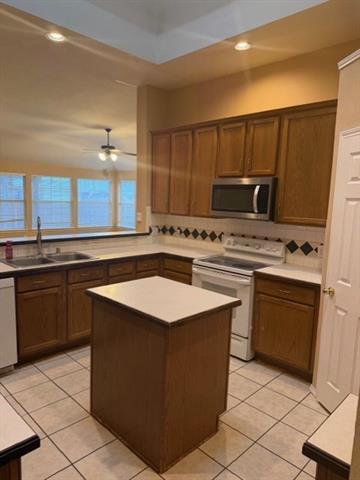 Building Photo - 4206 Tanglewood Ln