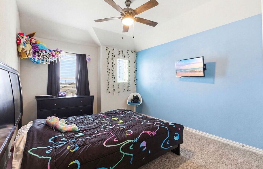 Building Photo - 2071 Chelsea Grv