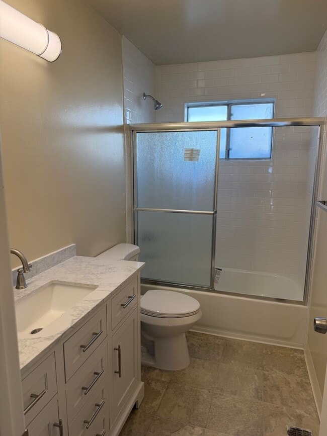 Building Photo - Kent/Pal