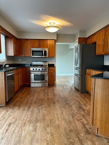 Building Photo - 1667 Hinterlong Ln