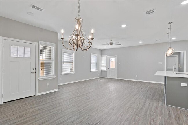 Building Photo - 2509 Shady Rte Ln