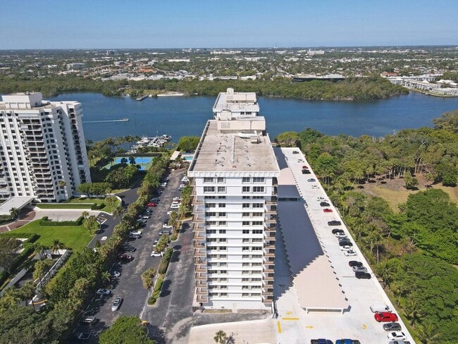 Building Photo - 2121 N Ocean Blvd