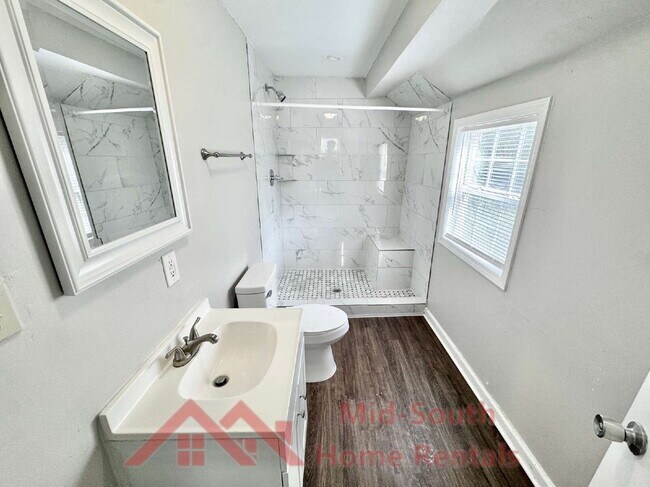 Building Photo - 324 Harrell St