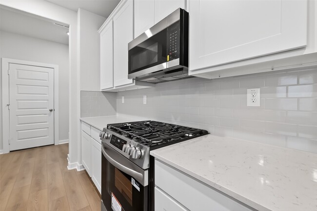 Building Photo - 8538 Blueberry Ash St