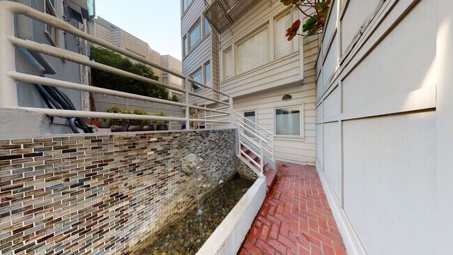 Building Photo - 29-29 Pleasant St