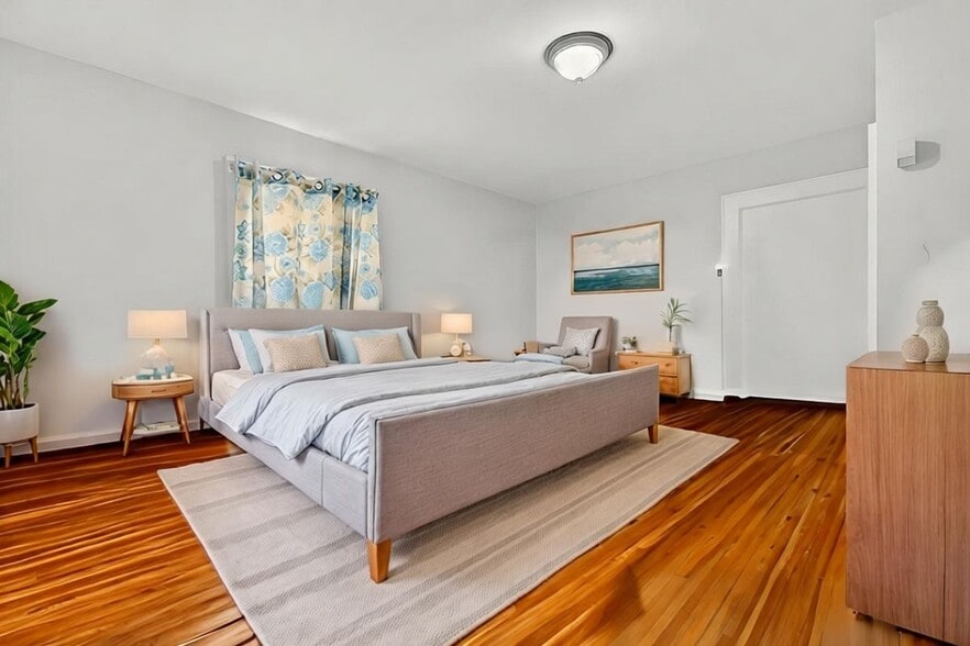 Building Photo - 1440 Wood Ave