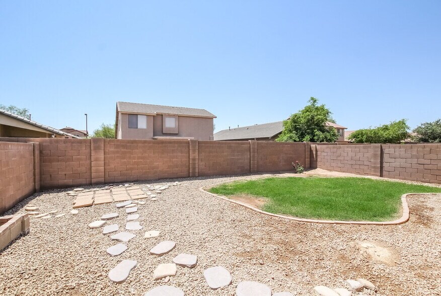 Building Photo - 12321 W Marshall Ave