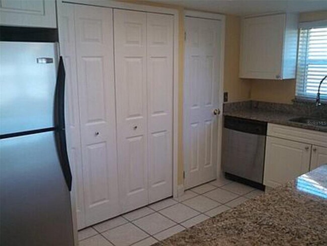 Building Photo - 2408 Barley Club Ct
