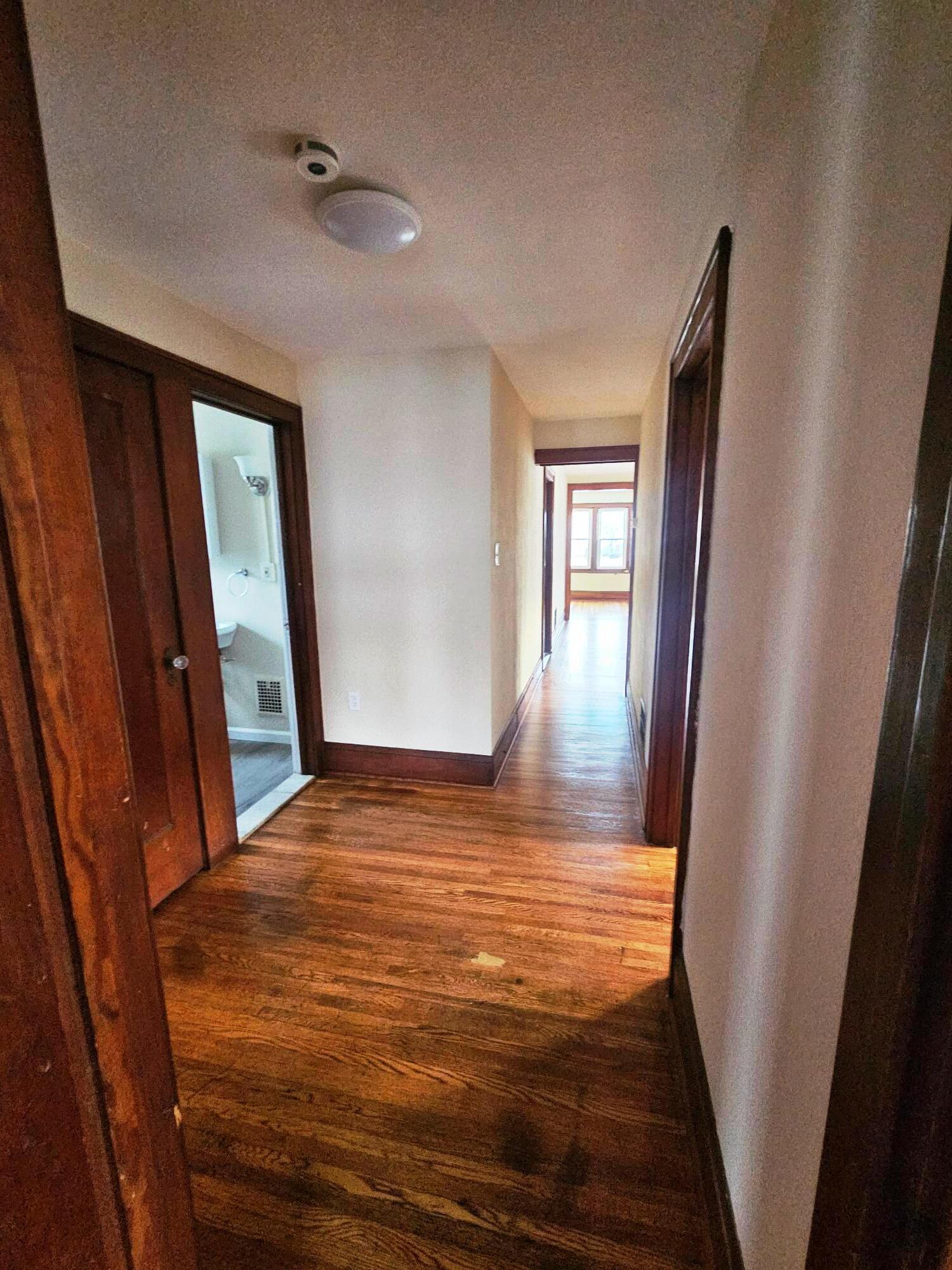 Building Photo - 536 Winspear Ave