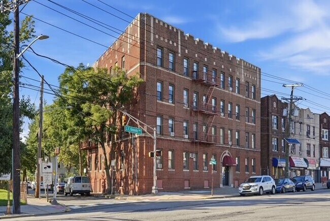 Building Photo - 1677 John F. Kennedy Blvd