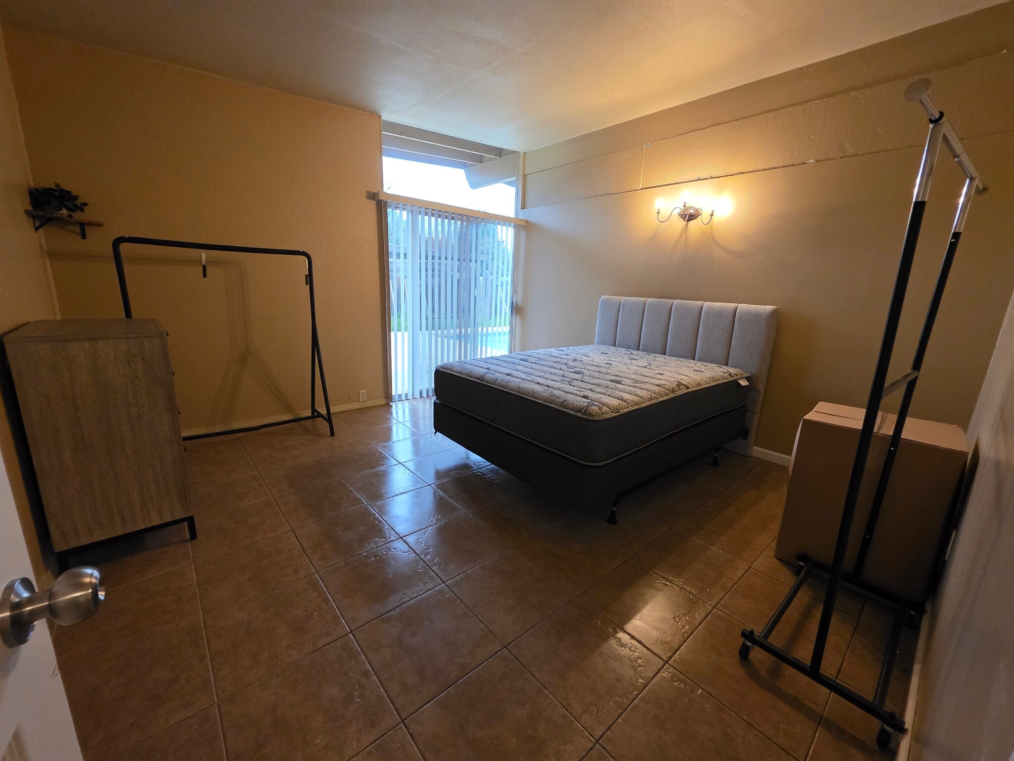 Building Photo - 1312 Toyon Plz