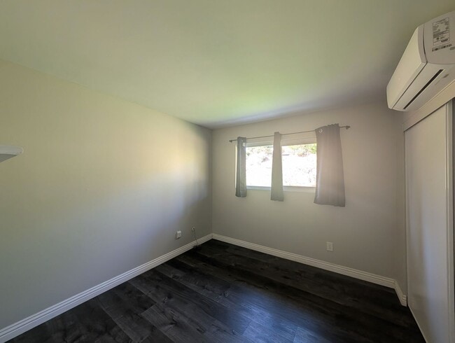 Building Photo - Great 3 Bedroom Ranch Style Home in North ...