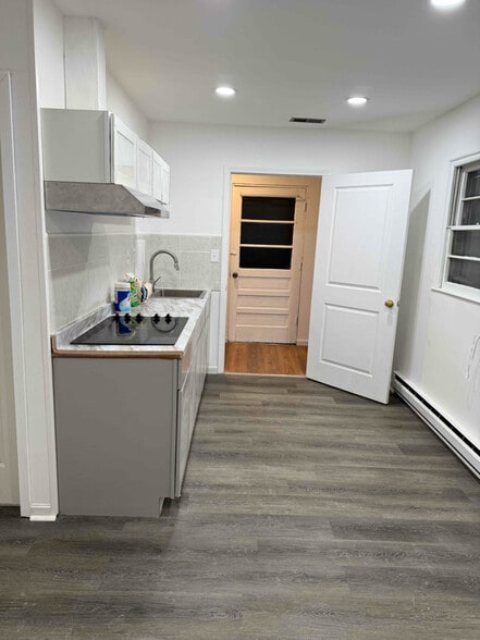 Building Photo - 14756 Delta Ct