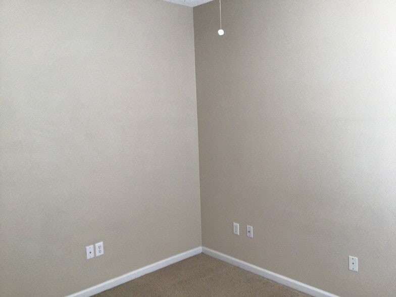 Building Photo - 121 Caribbean Village Dr