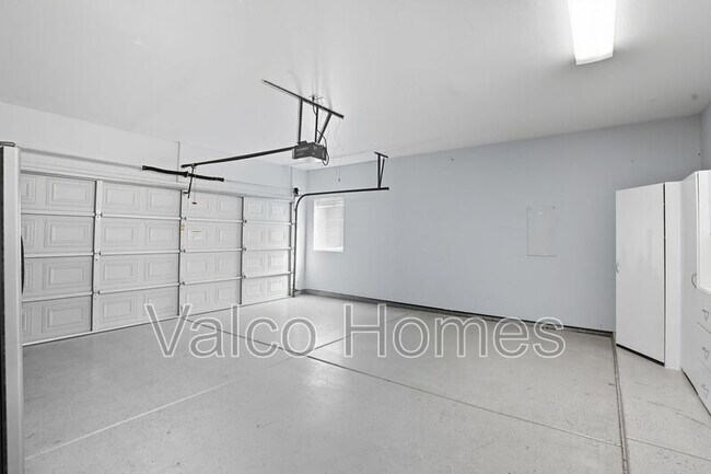 Building Photo - 6326 N 14th Pl